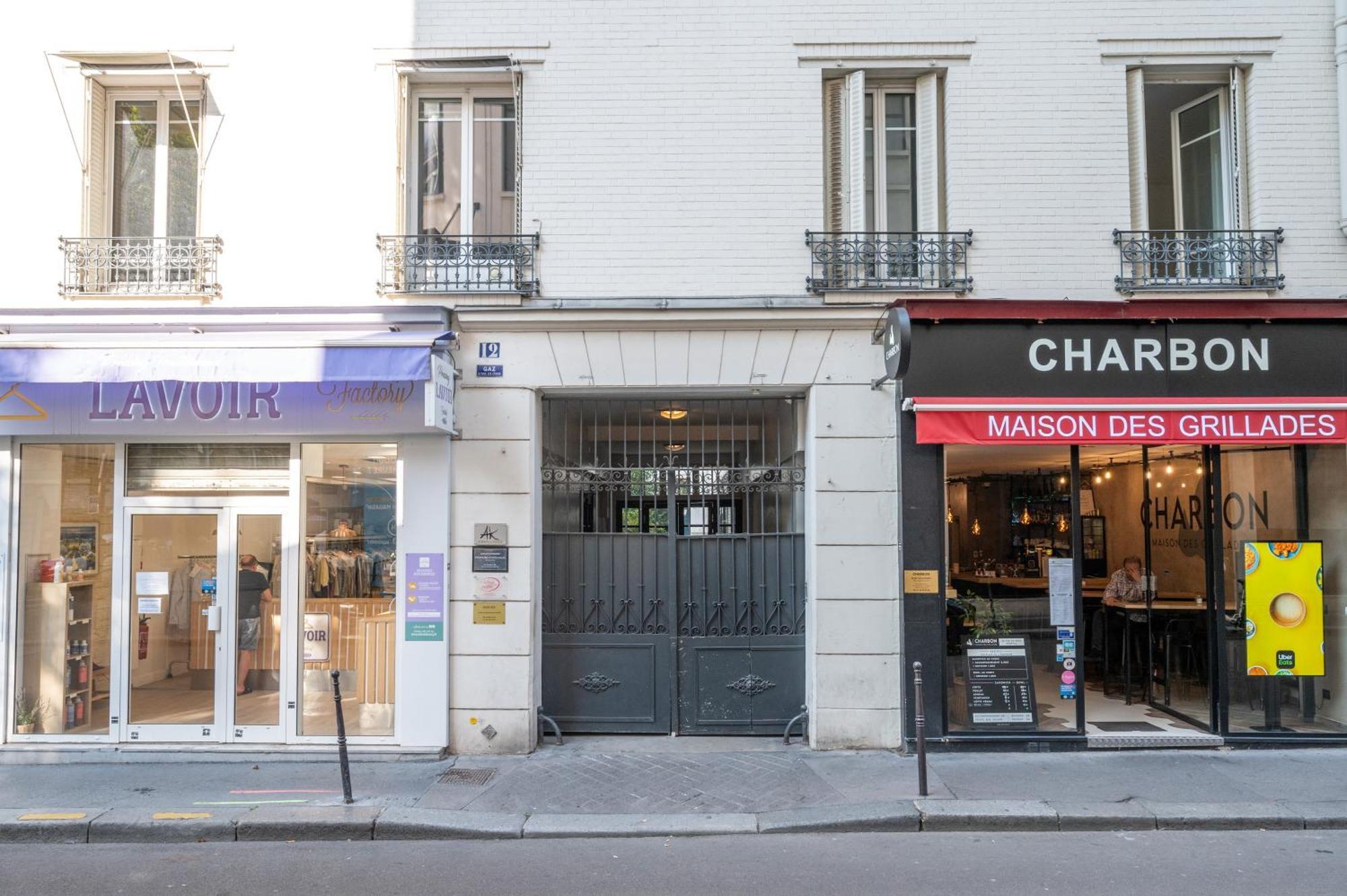 Little Boudoir Of Paris Champs-Elysees Exteriör bild