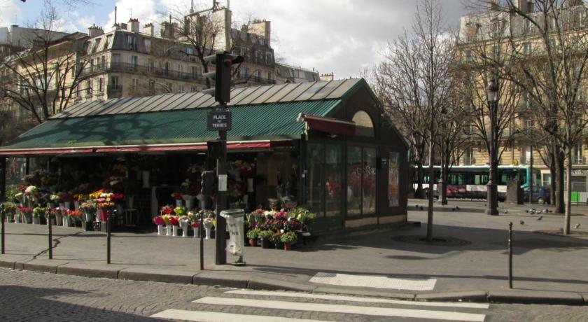 Little Boudoir Of Paris Champs-Elysees Exteriör bild